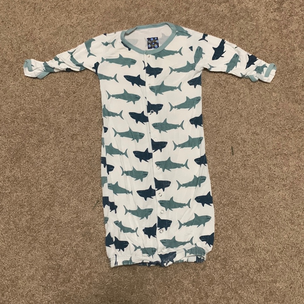 Kids sleeper/outfit size 3-6 months